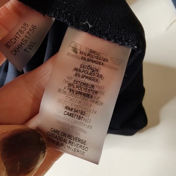 Calvin Klein Off The Shoulder Smocked Long Sleeve Top in Navy Blue Size Medium - Picture 5 of 8